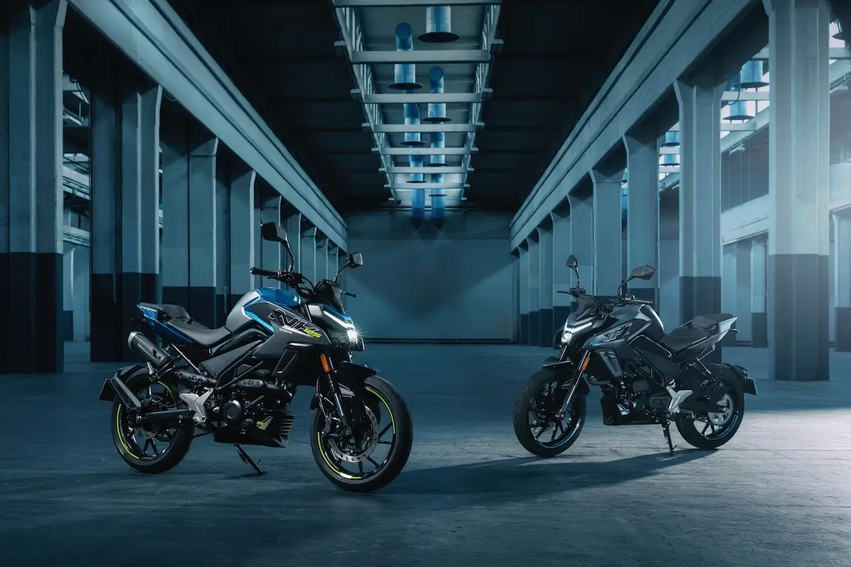 CFMOTO 125NK duo in warehouse