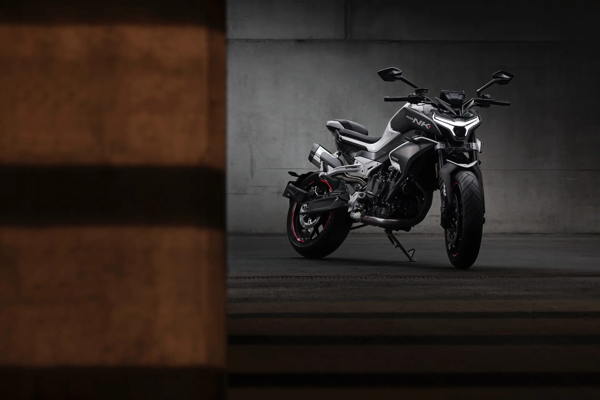 CFMOTO 800NK artistic studio shot