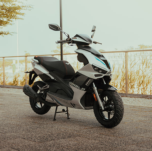 Diablo 50 front three-quarter near waterfront railing showing Diablo branding