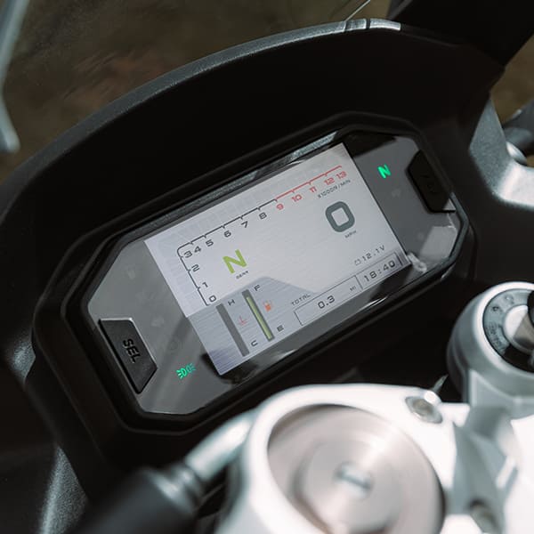 LXR SE 125 digital instrument cluster